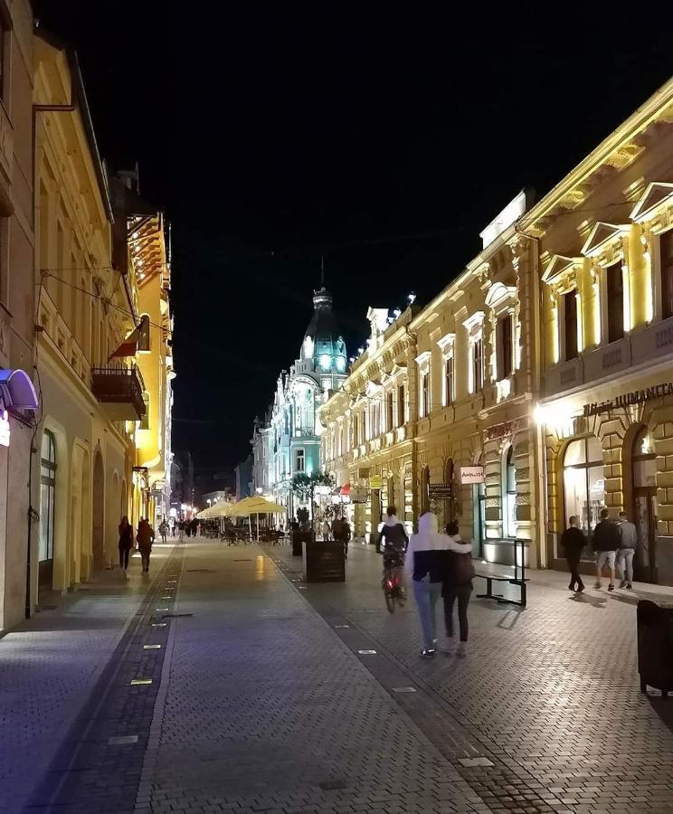 Spiegel Center Daire Oradea Dış mekan fotoğraf