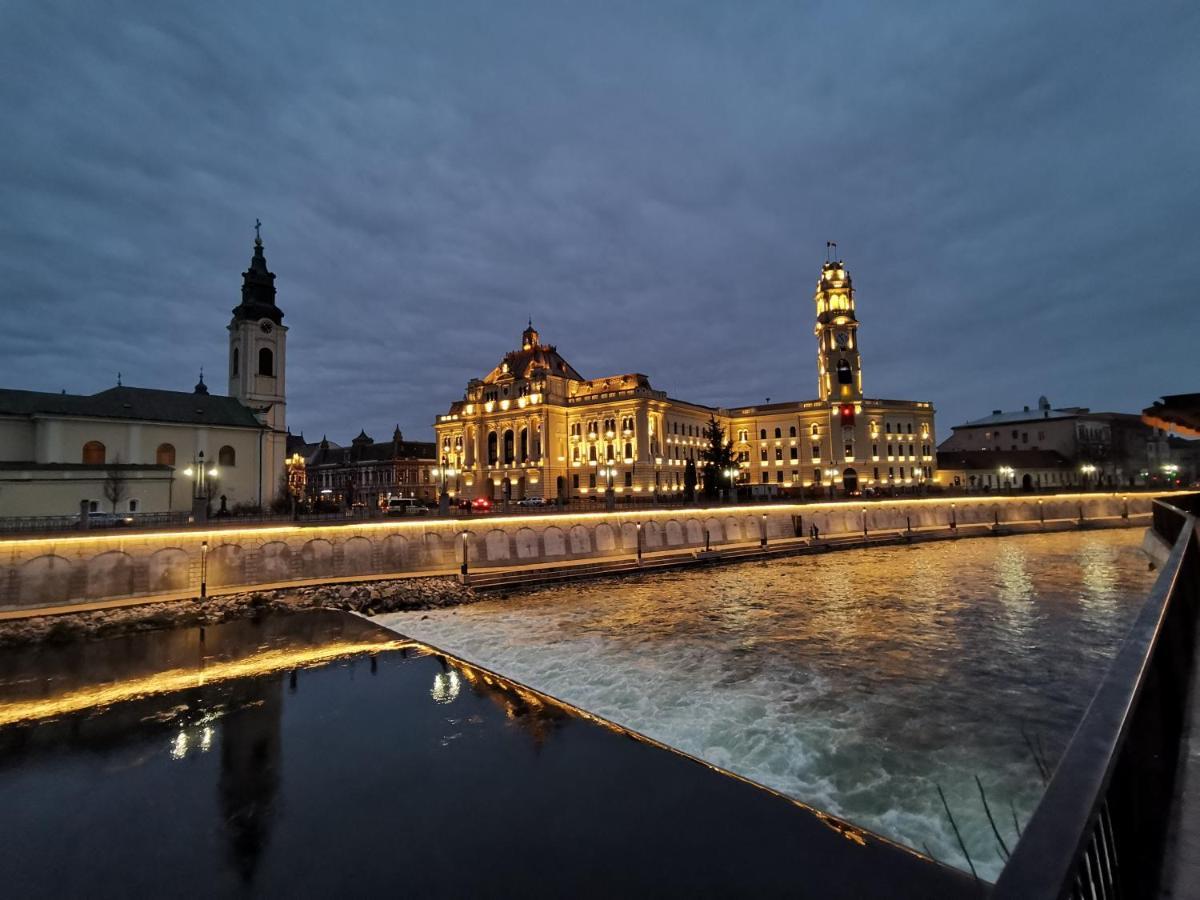 Spiegel Center Daire Oradea Dış mekan fotoğraf